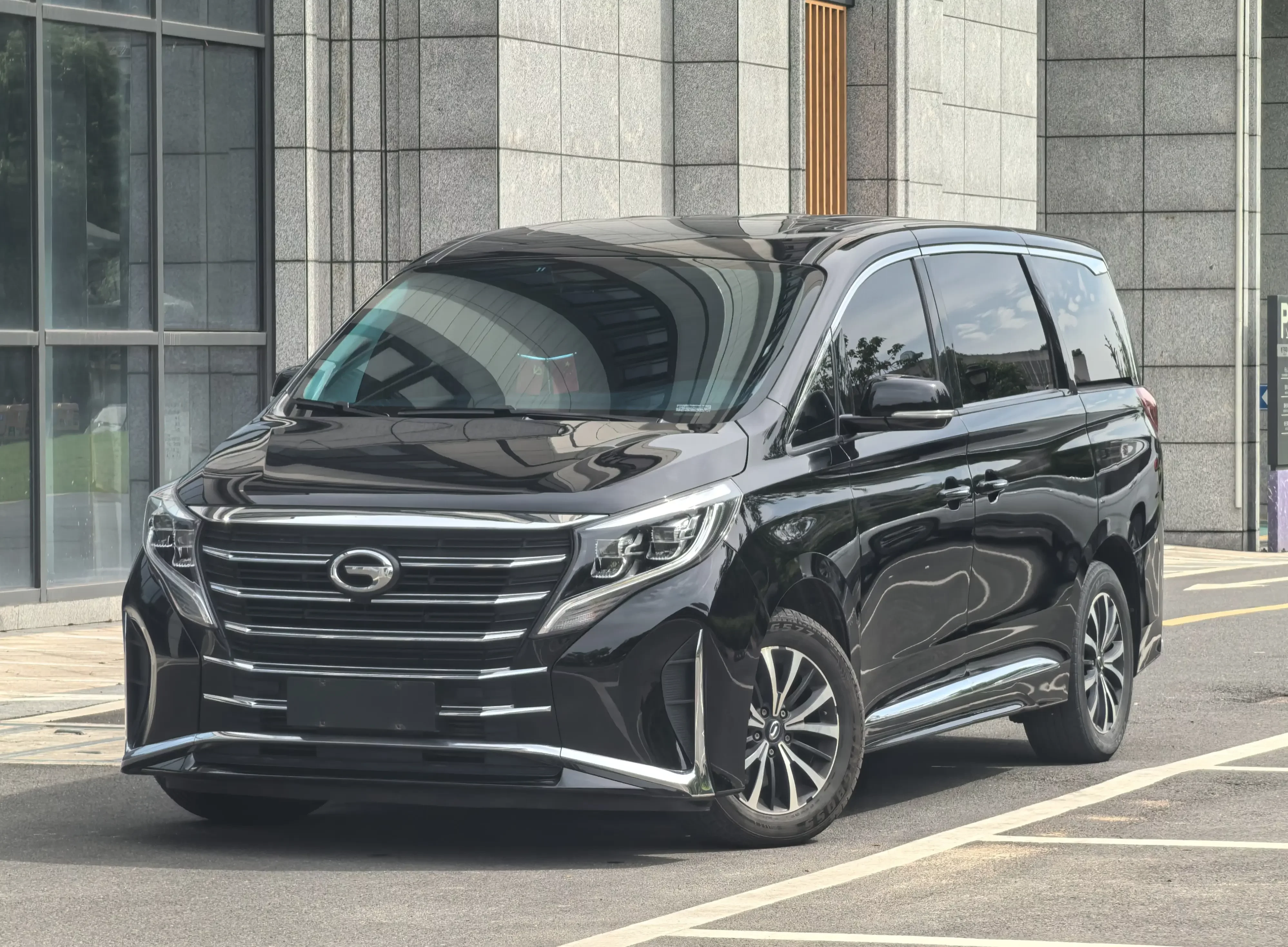 GAC Trumpchi M8