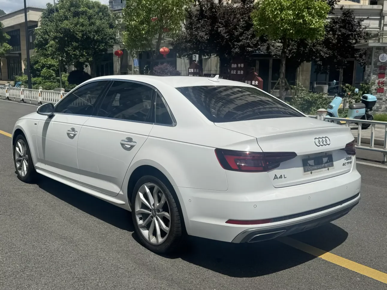 Audi A4L