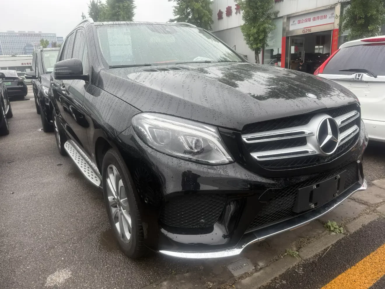 Mercedes-Benz GLE (Imported)