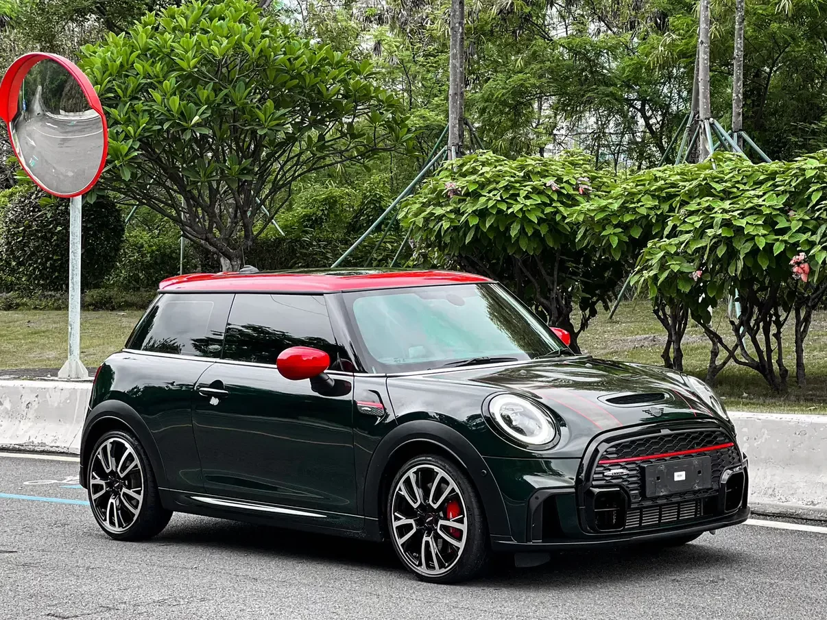 MINI JCW
