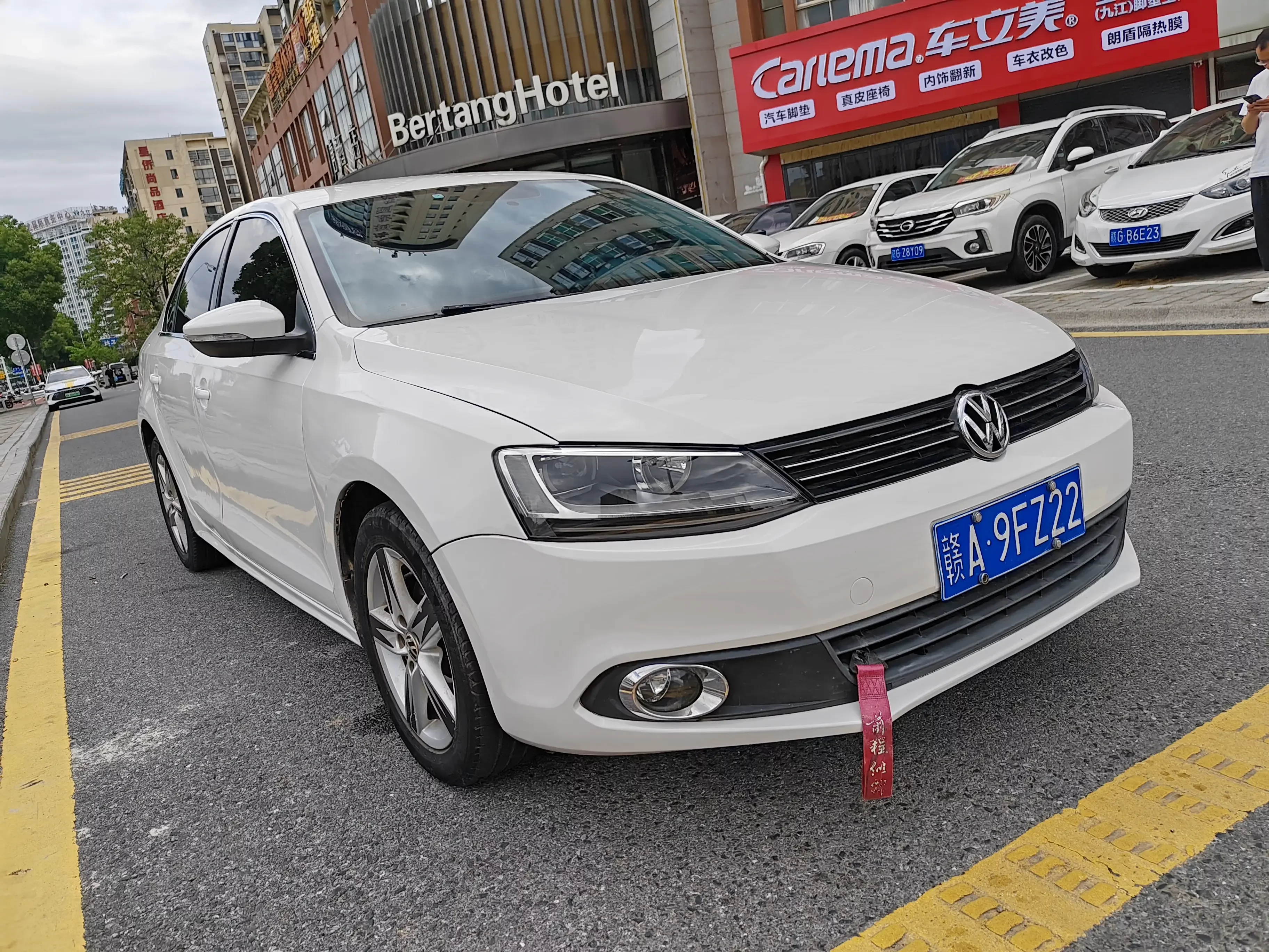 Volkswagen Sagitar