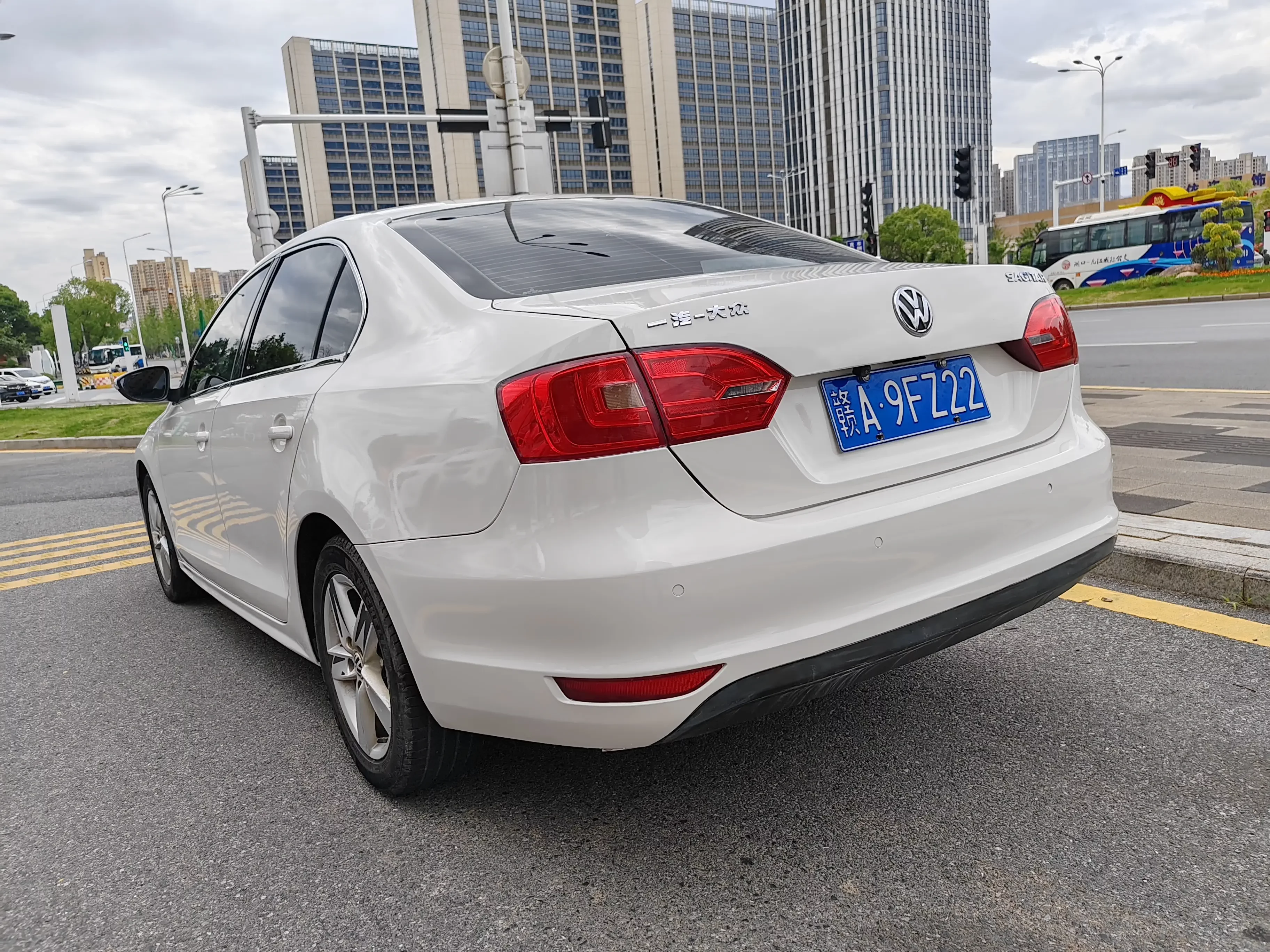 Volkswagen Sagitar