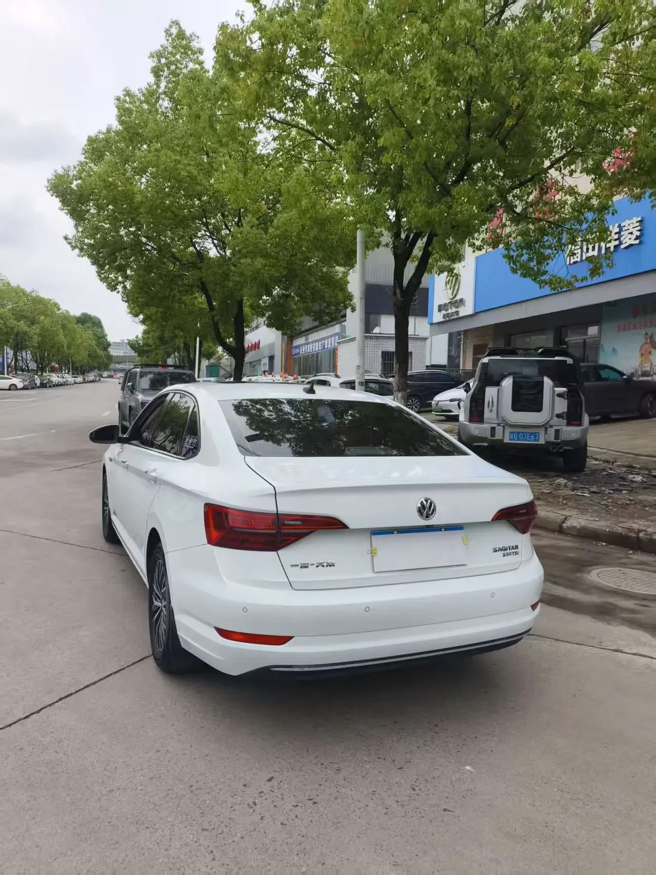 Volkswagen Sagitar