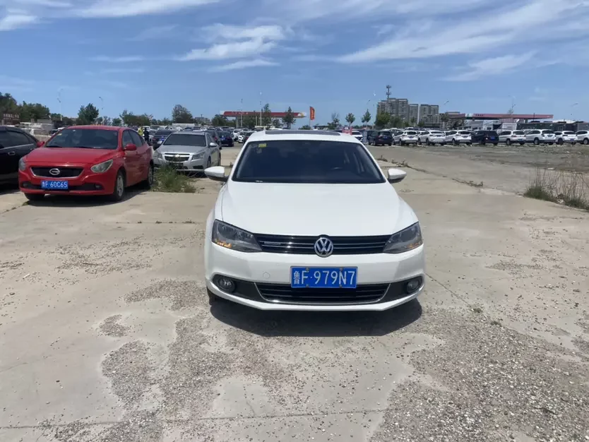 Volkswagen Sagitar