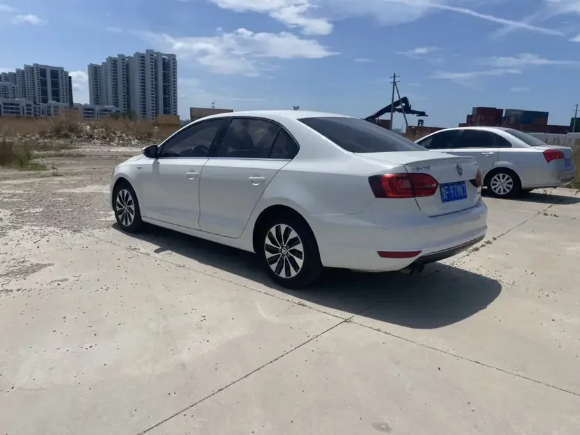 Volkswagen Sagitar