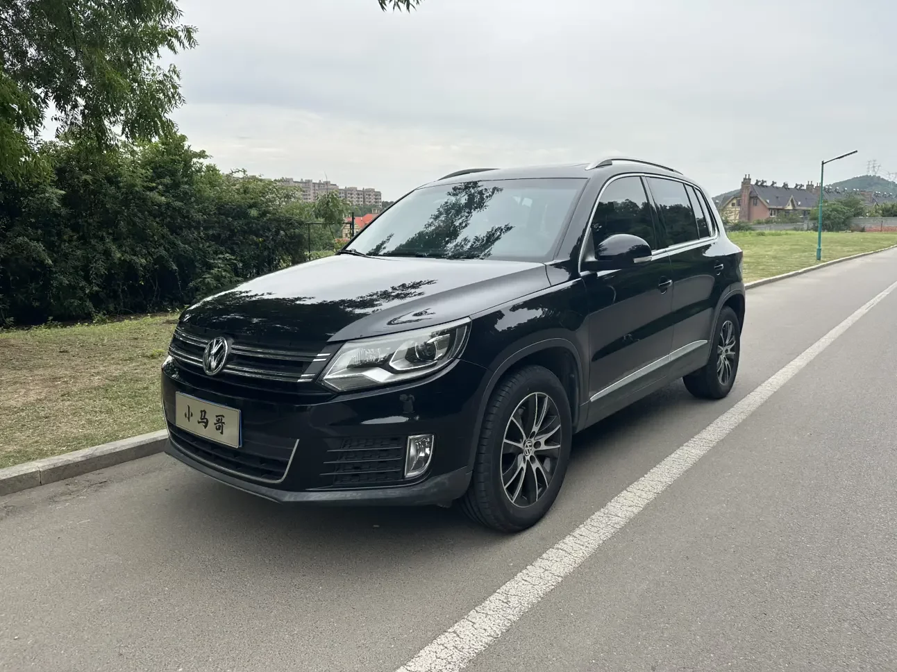 Volkswagen Tiguan (Tharu)