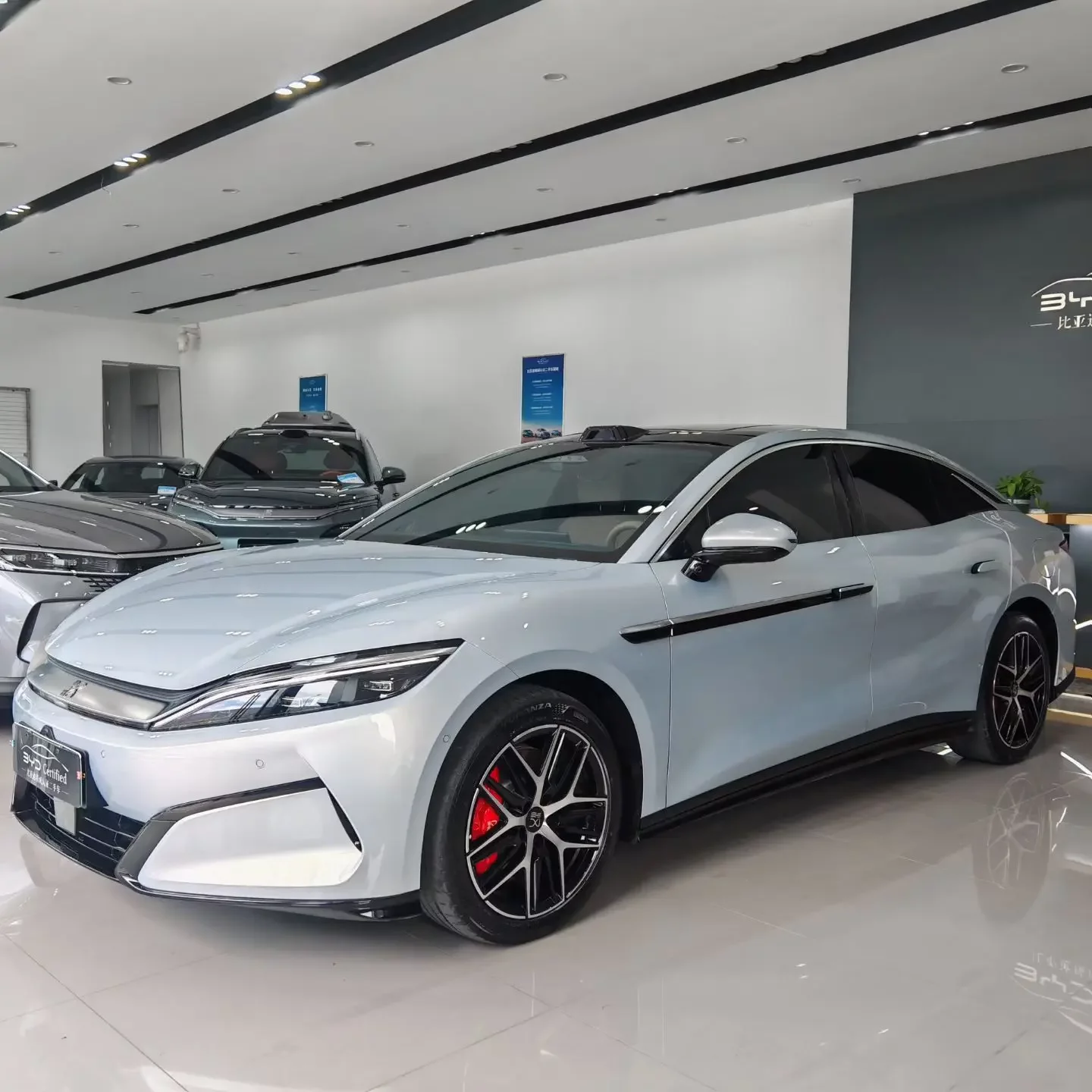 BYD Han L EV