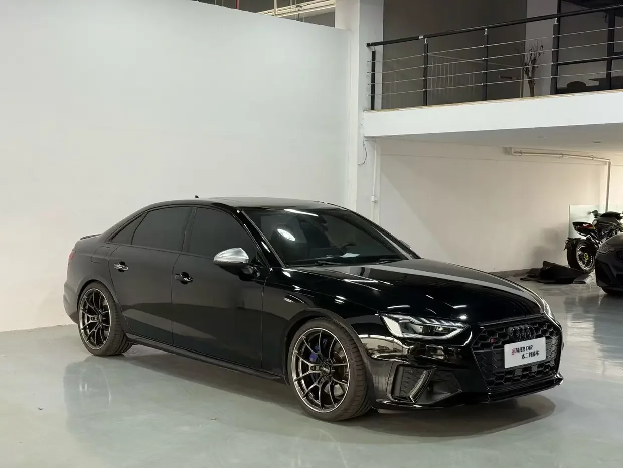 Audi S4