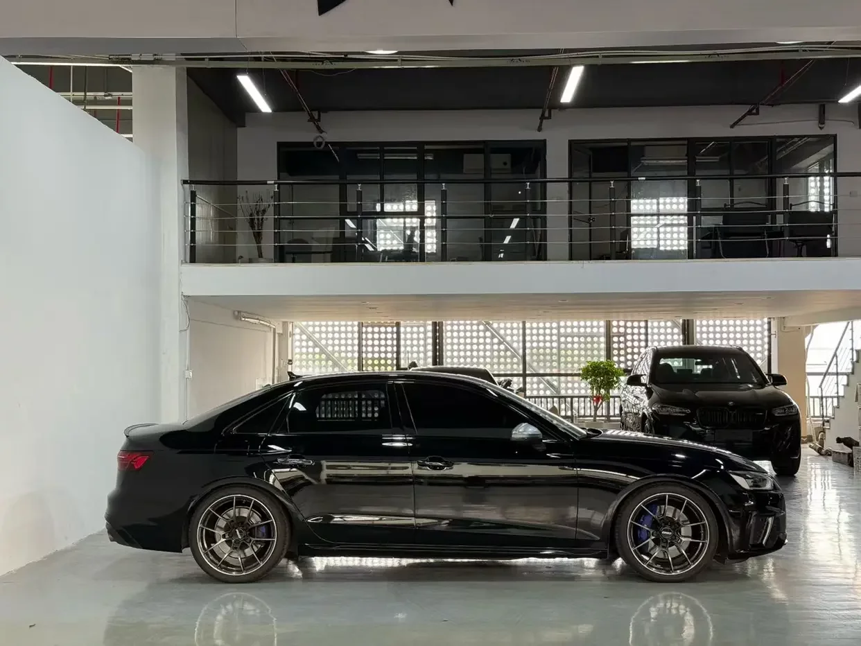 Audi S4