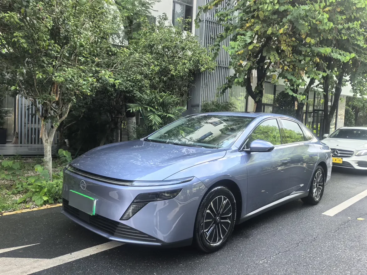Nissan N6