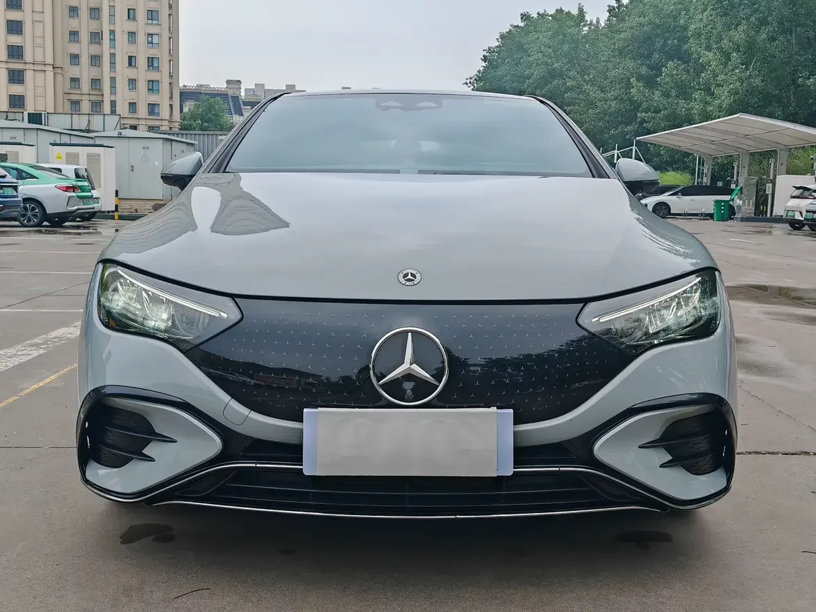 Mercedes-Benz EQE