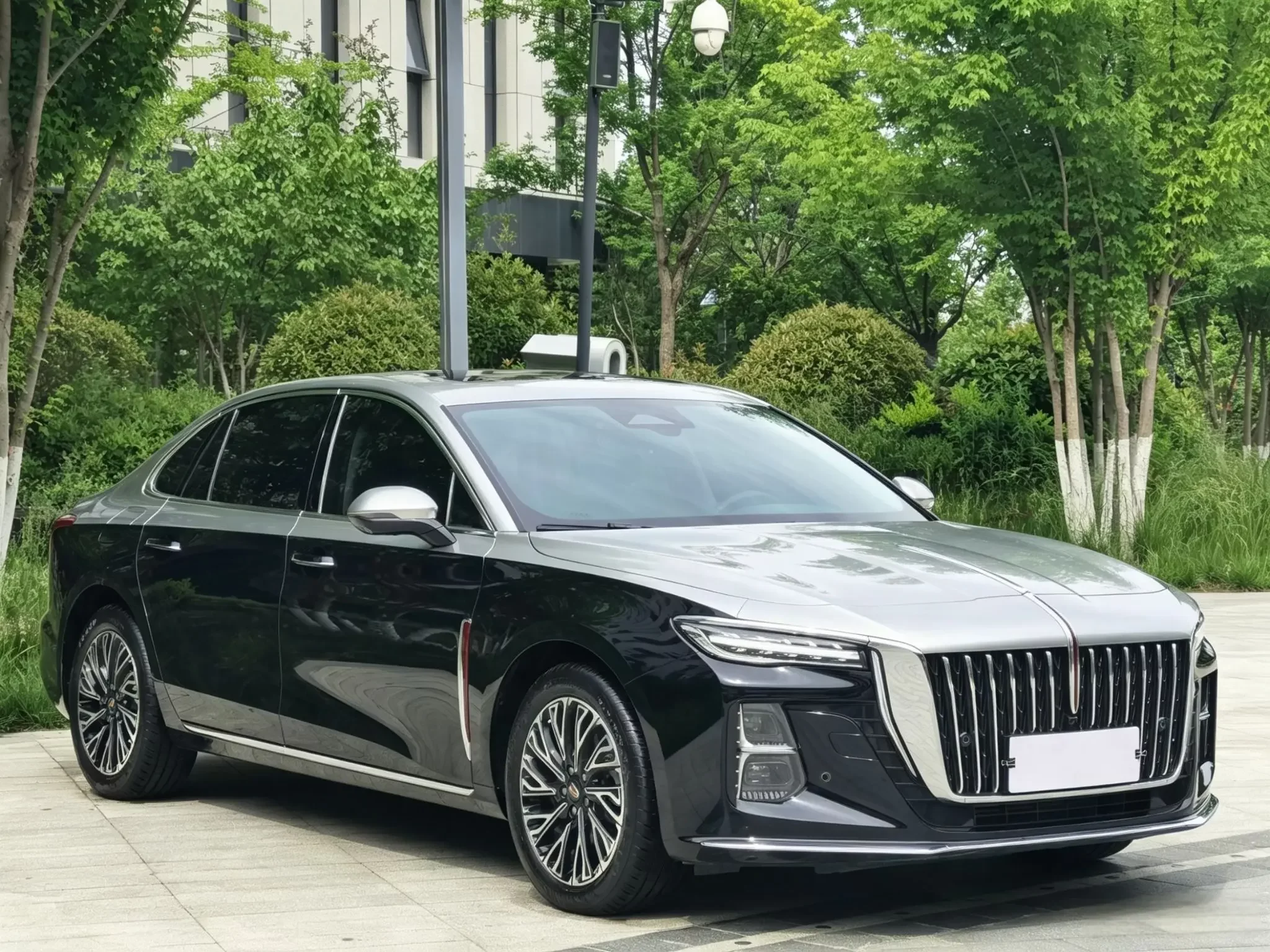 Hongqi H5