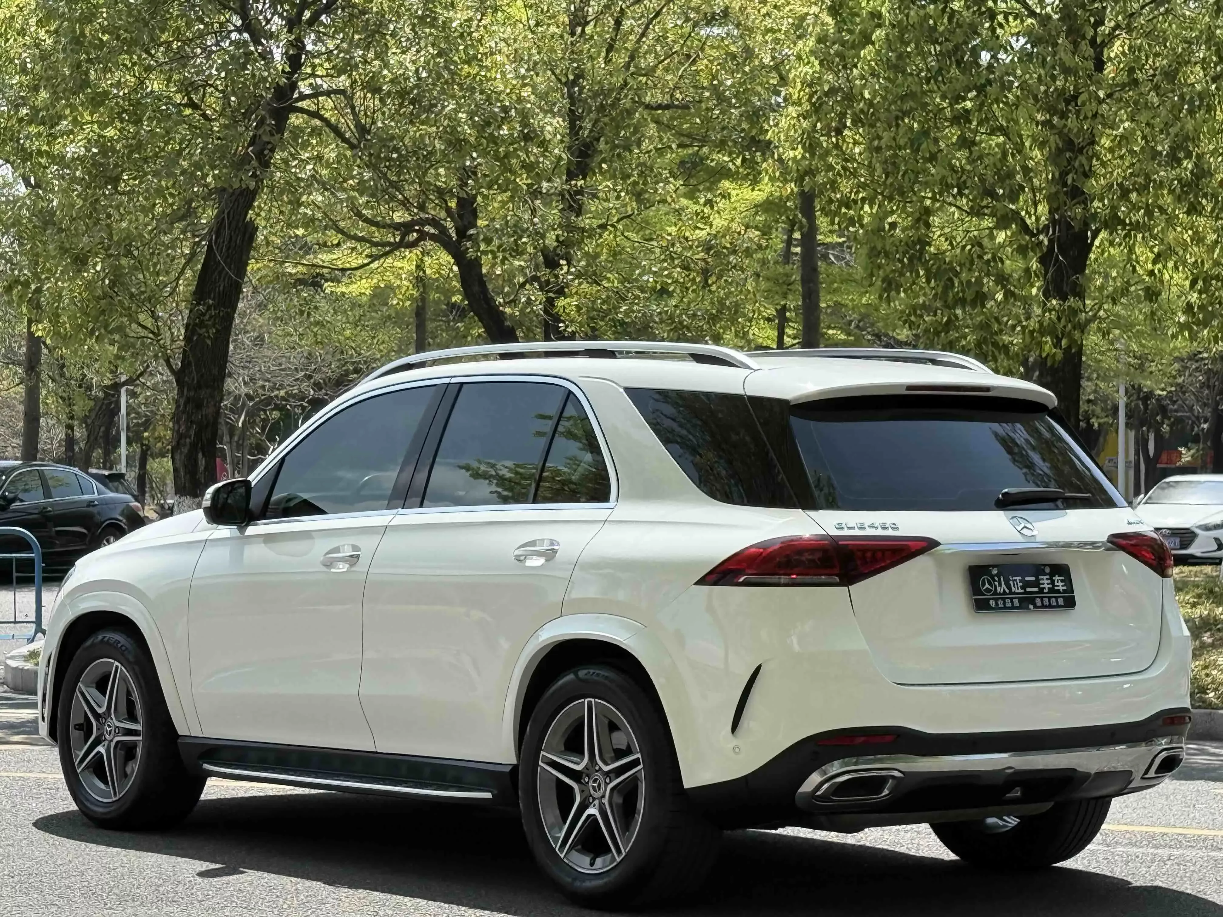 Mercedes-Benz GLE (Imported)