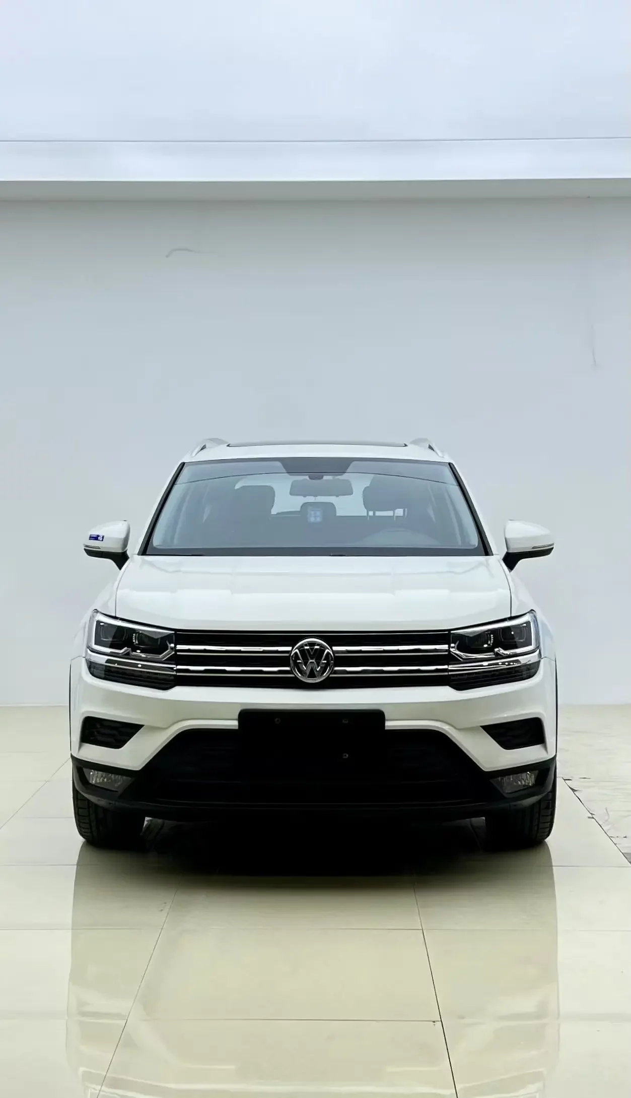 Volkswagen Tharu