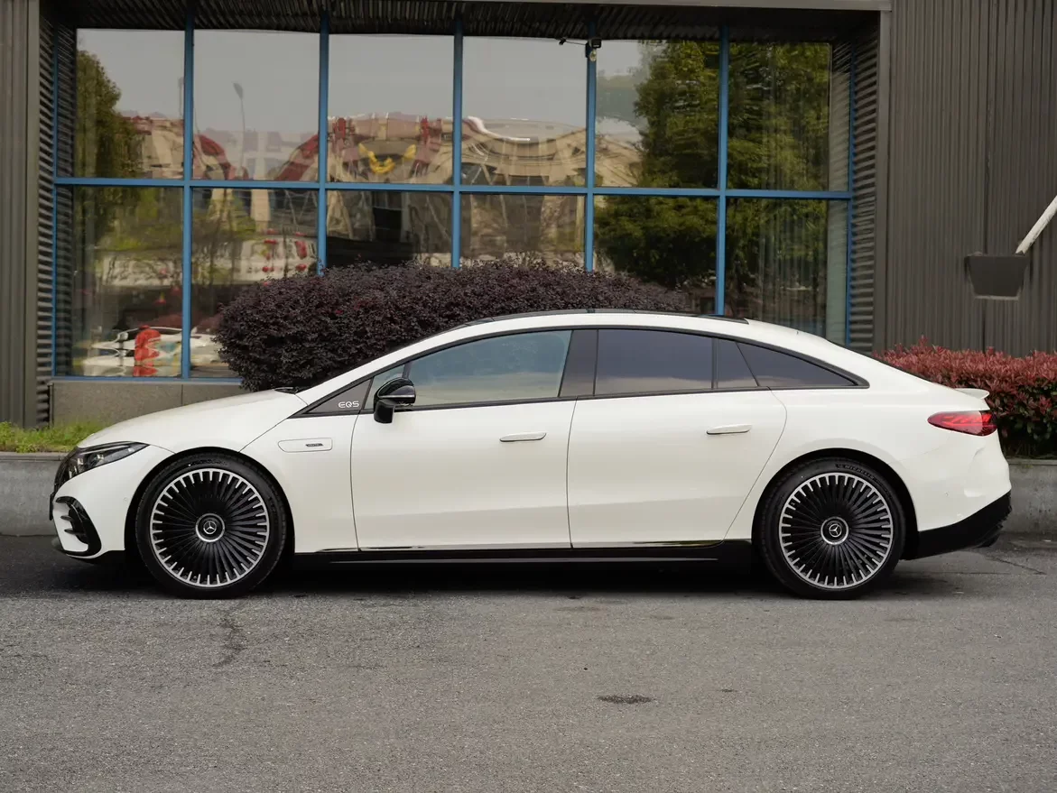 Mercedes-Benz EQS AMG
