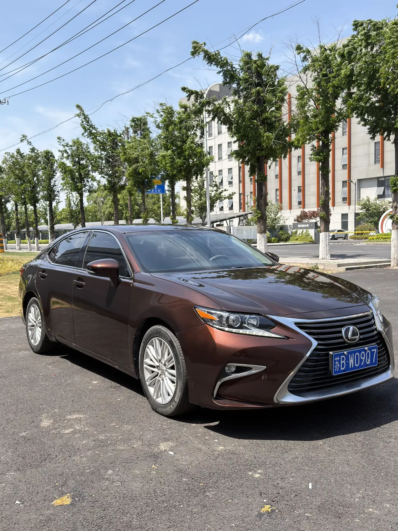 Lexus ES