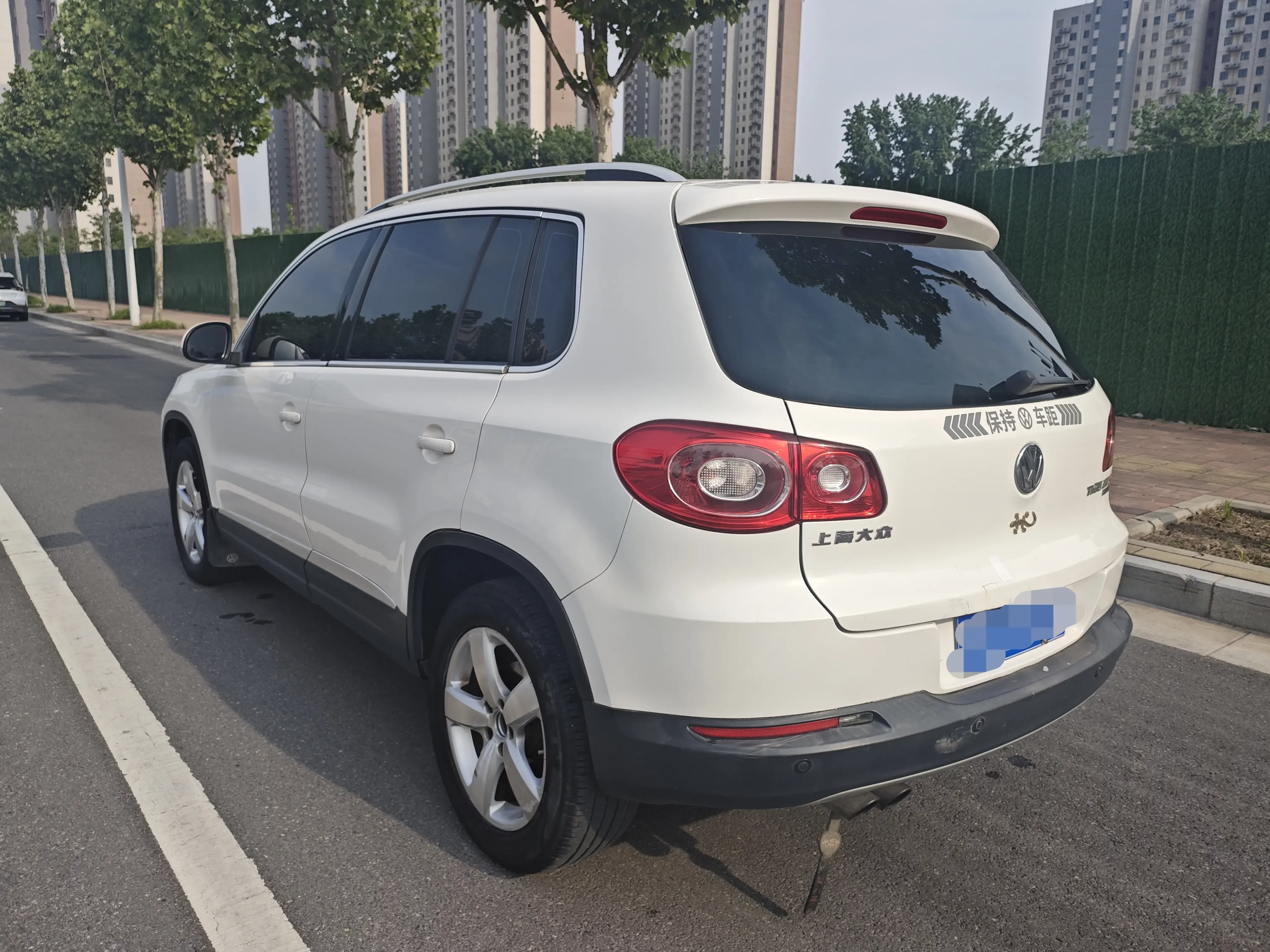 Volkswagen Tiguan (Tharu)