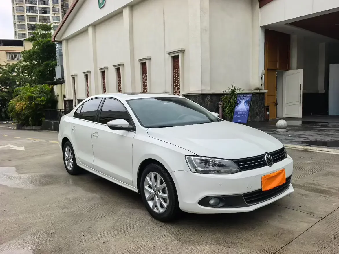 Volkswagen Sagitar