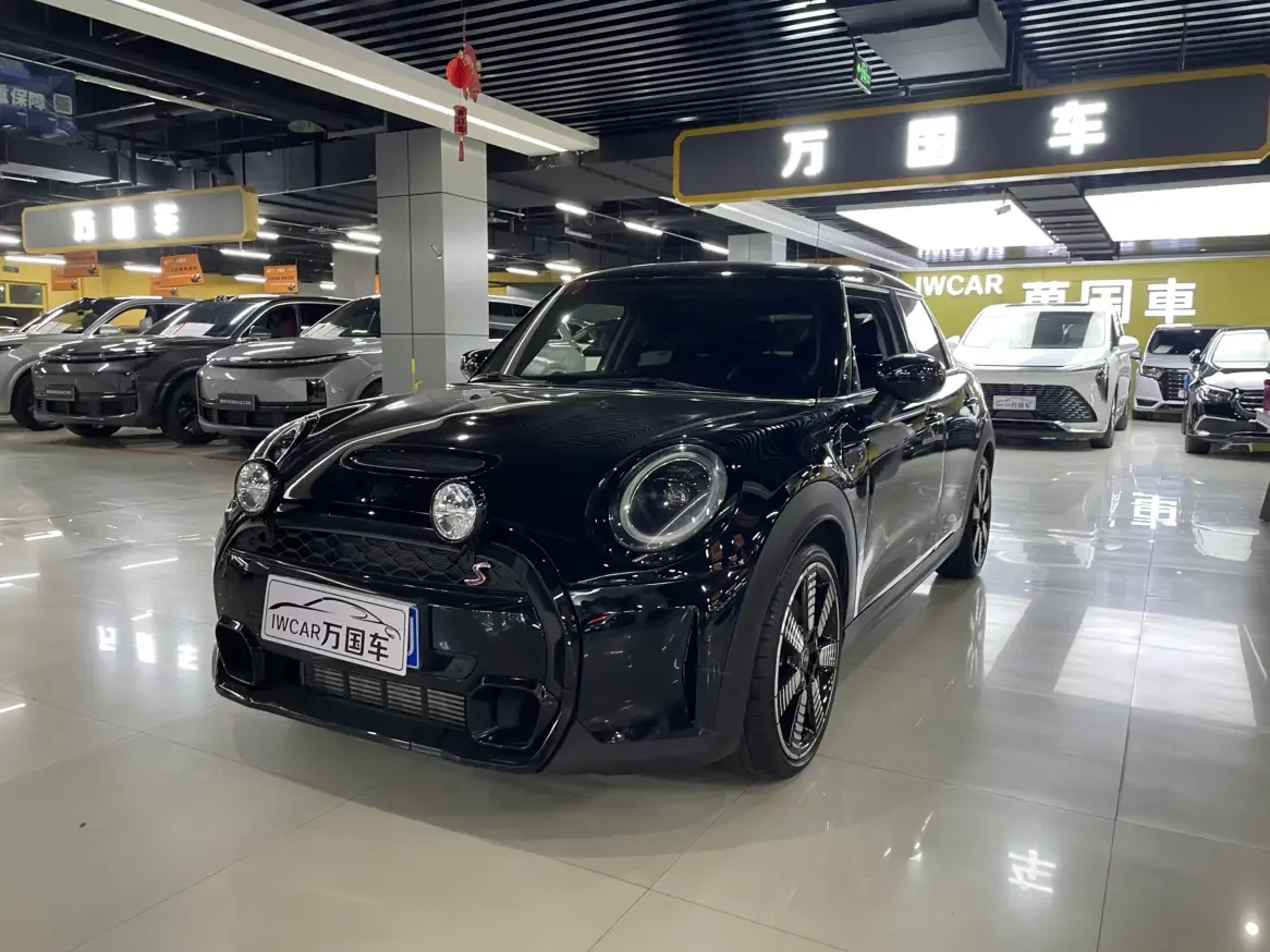 MINI 