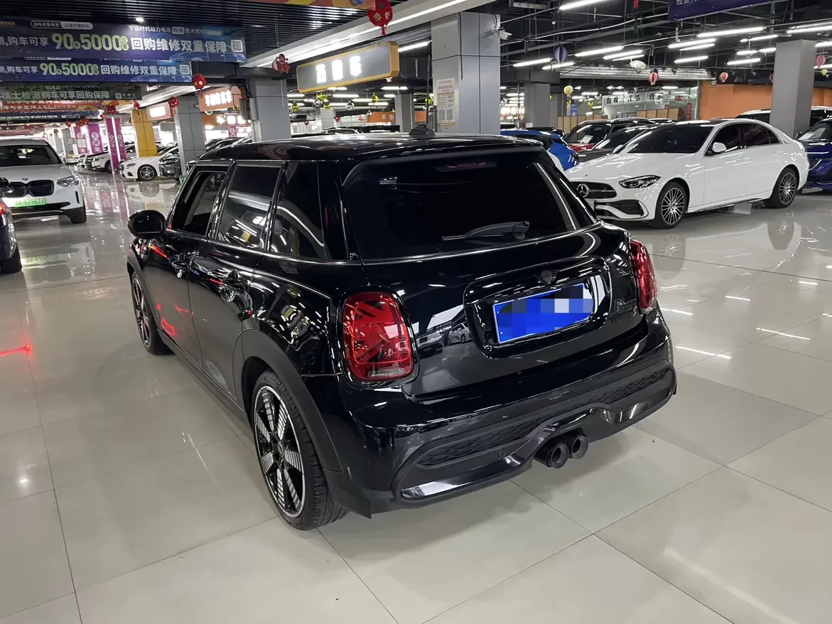 MINI 