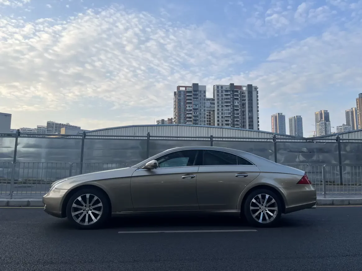 Mercedes-Benz CLS