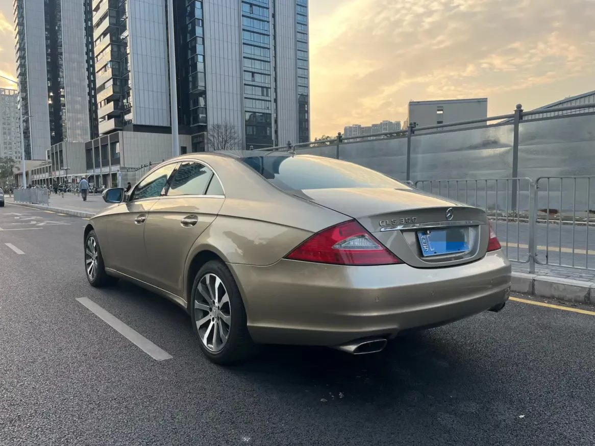 Mercedes-Benz CLS