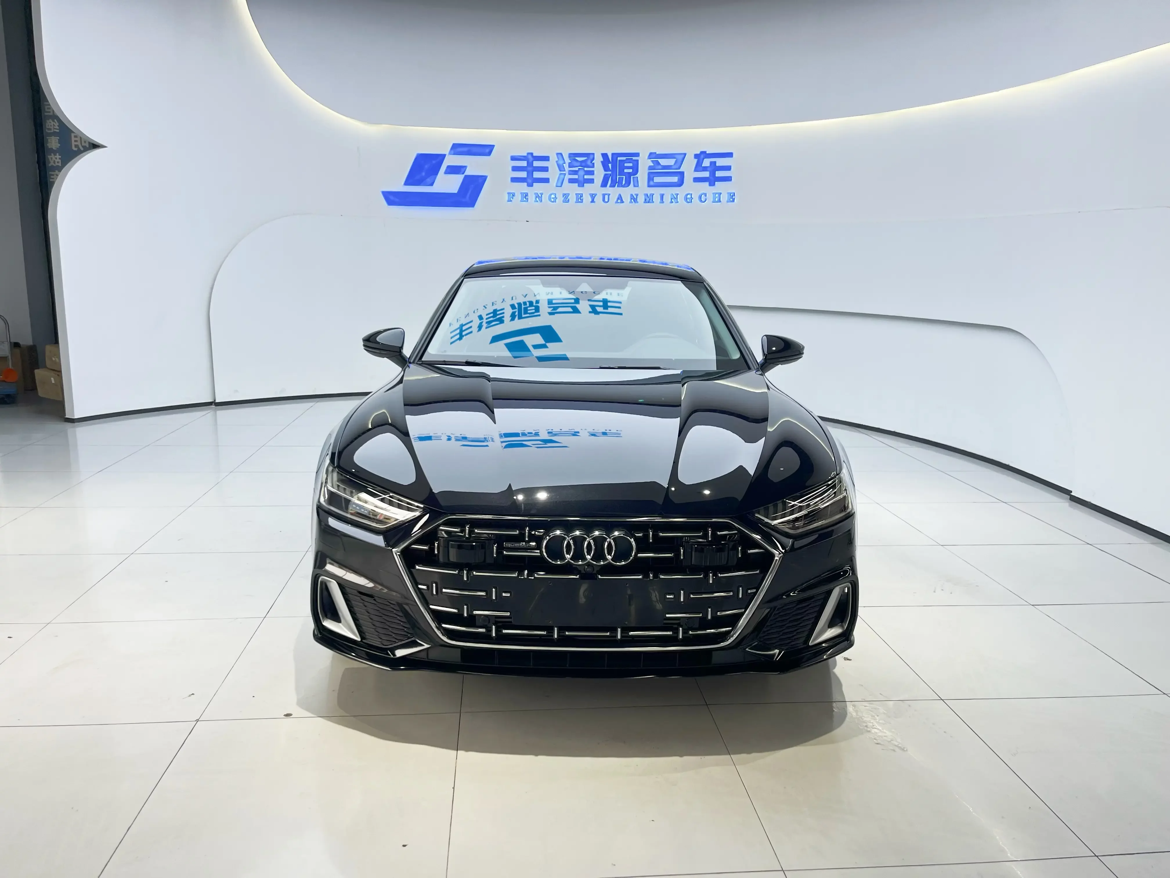 Audi A7L
