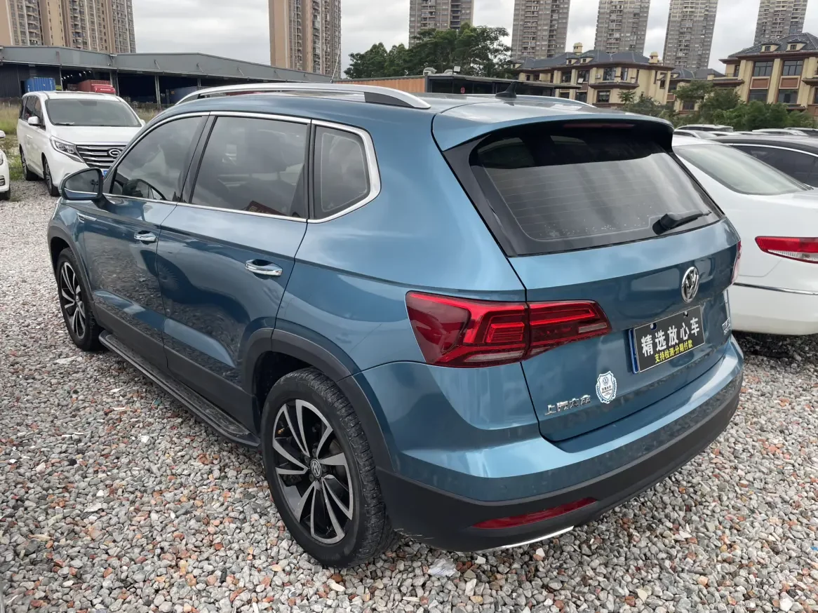 Volkswagen Tharu
