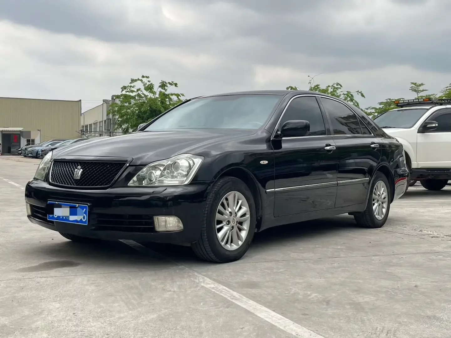 Toyota crown
