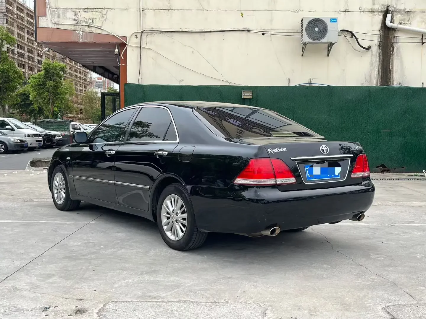 Toyota crown