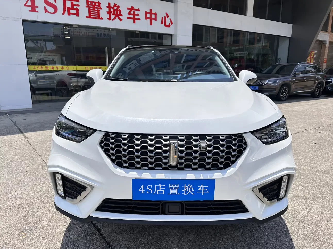Wey Wei brand VV5