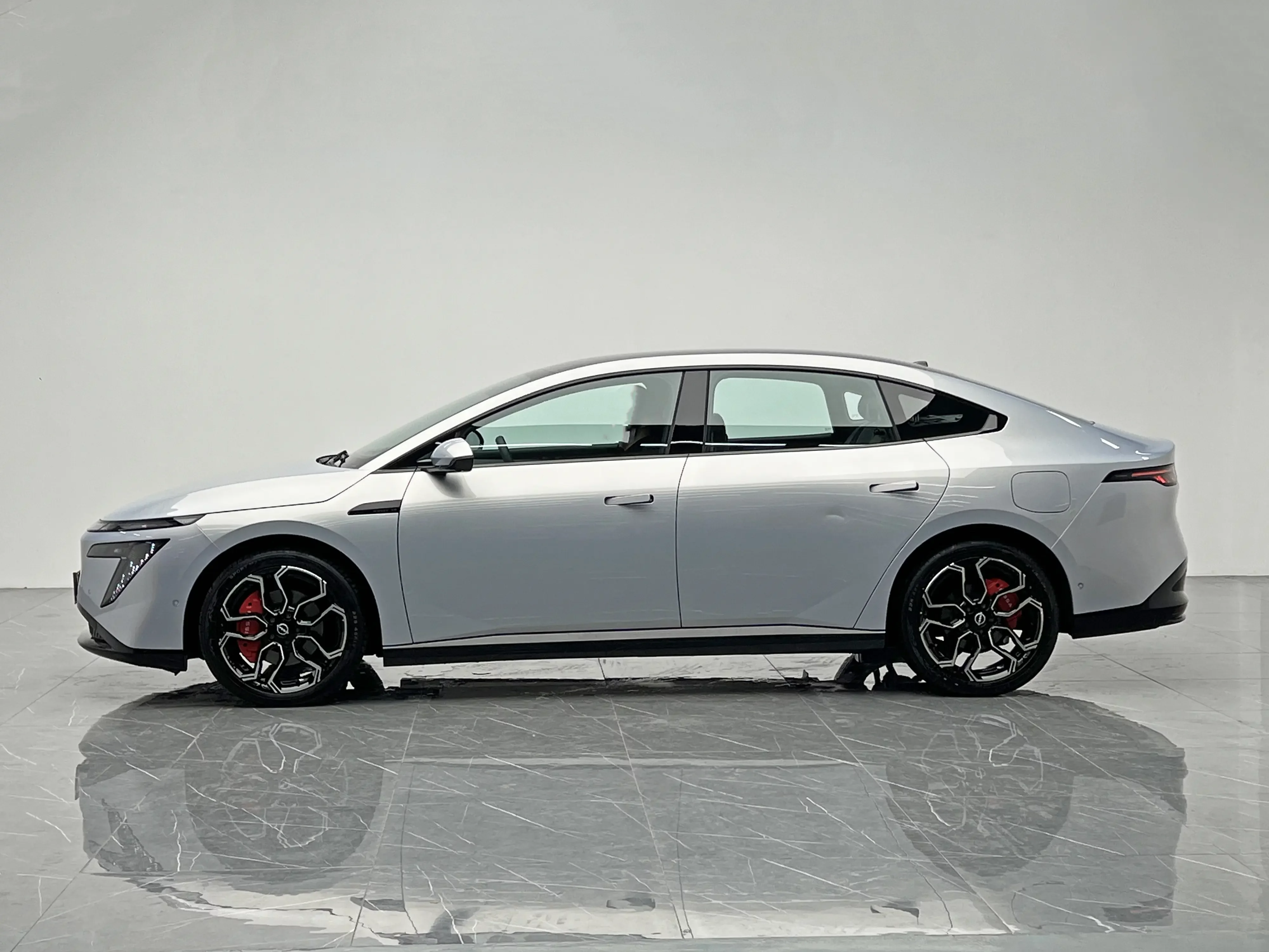 Nissan N7