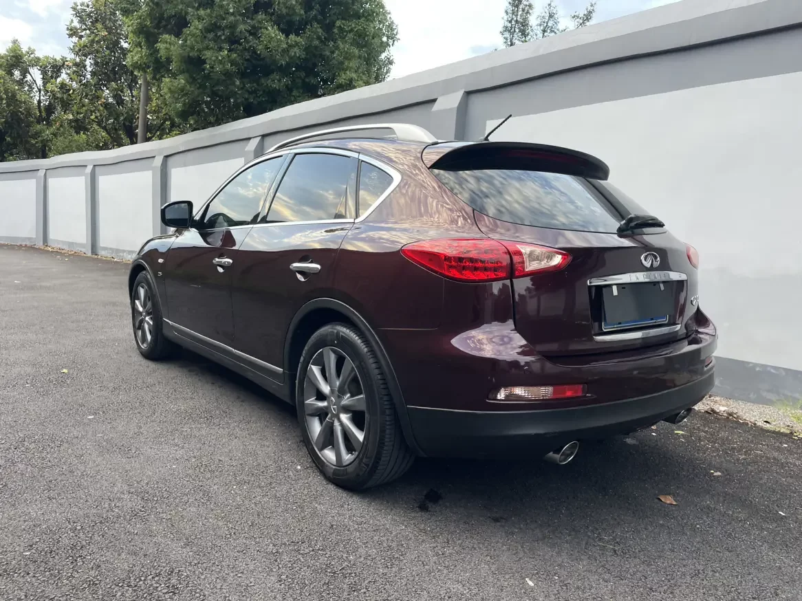 Infiniti QX50