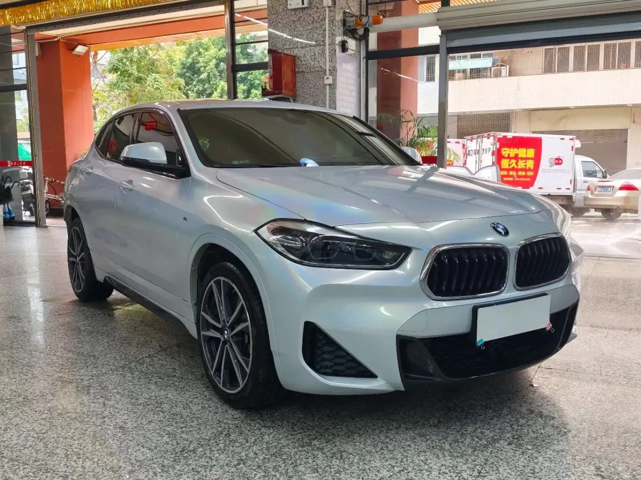 BMW X2