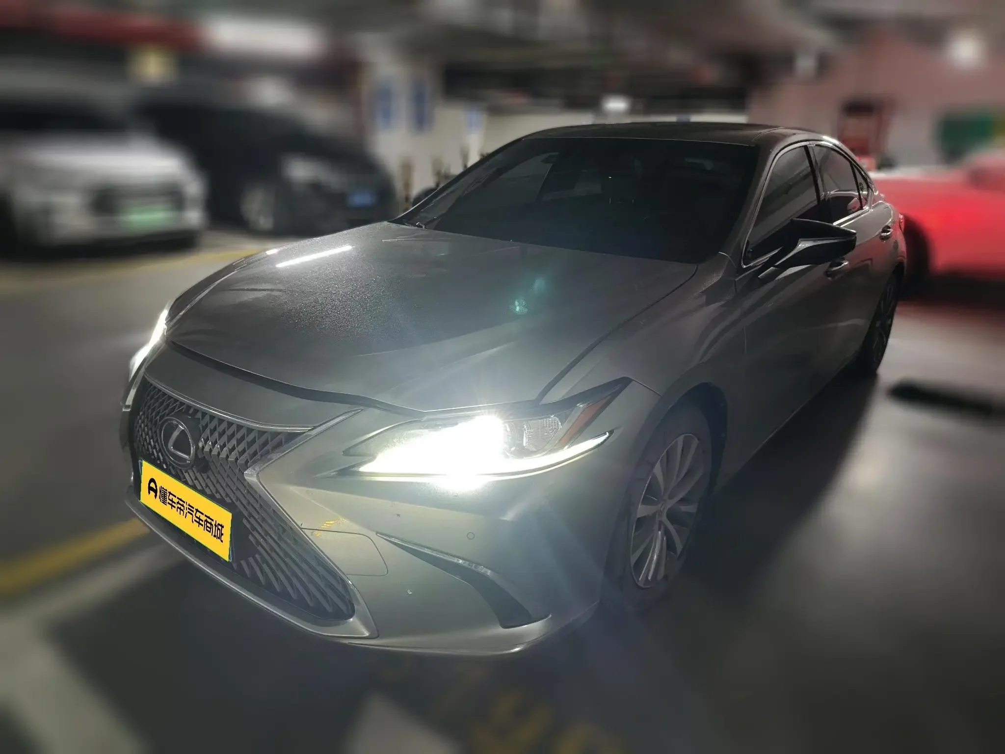 Lexus ES