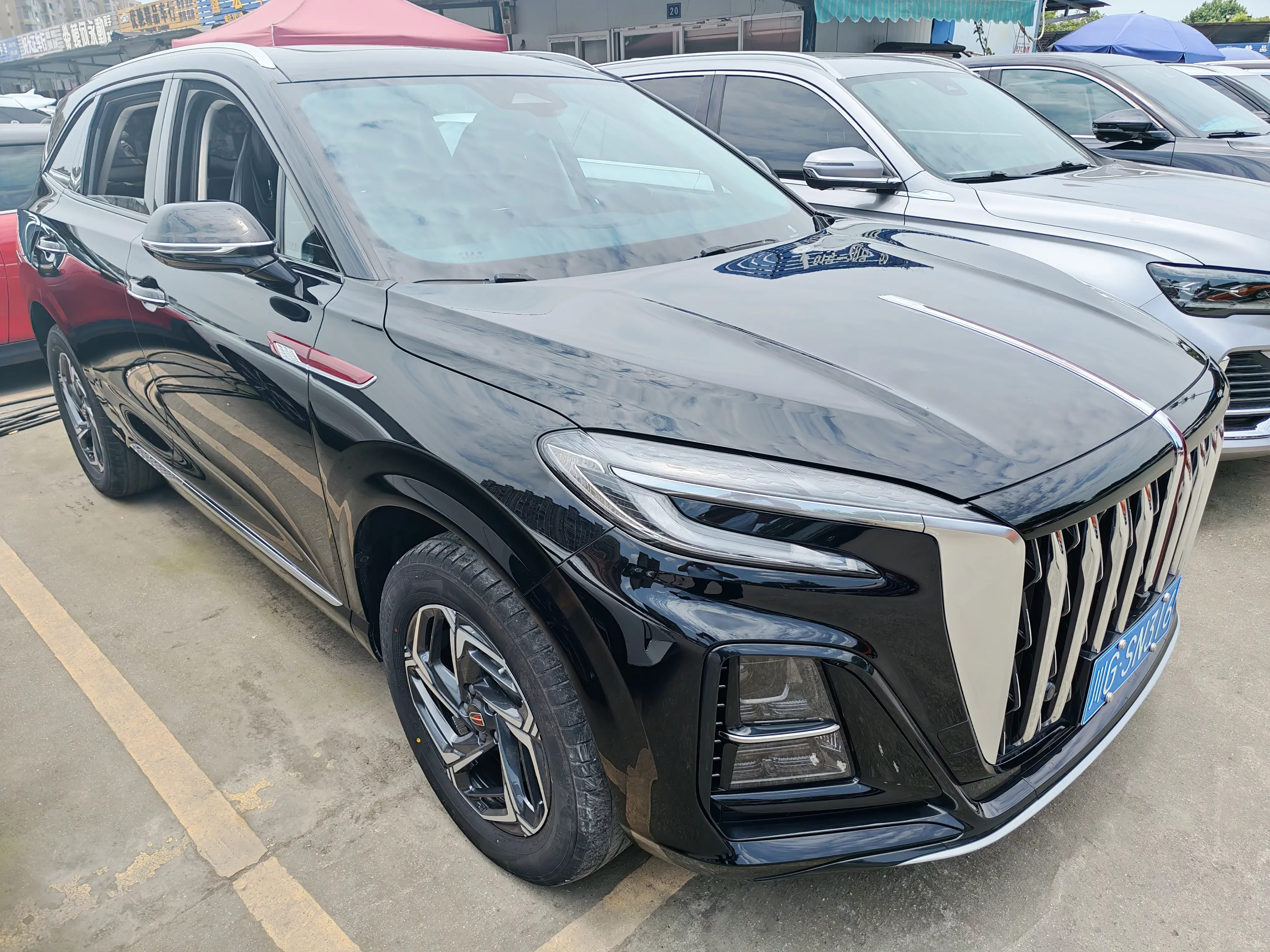 Hongqi HS3