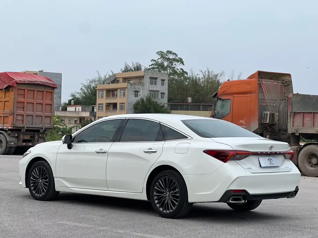 Toyota Avalon