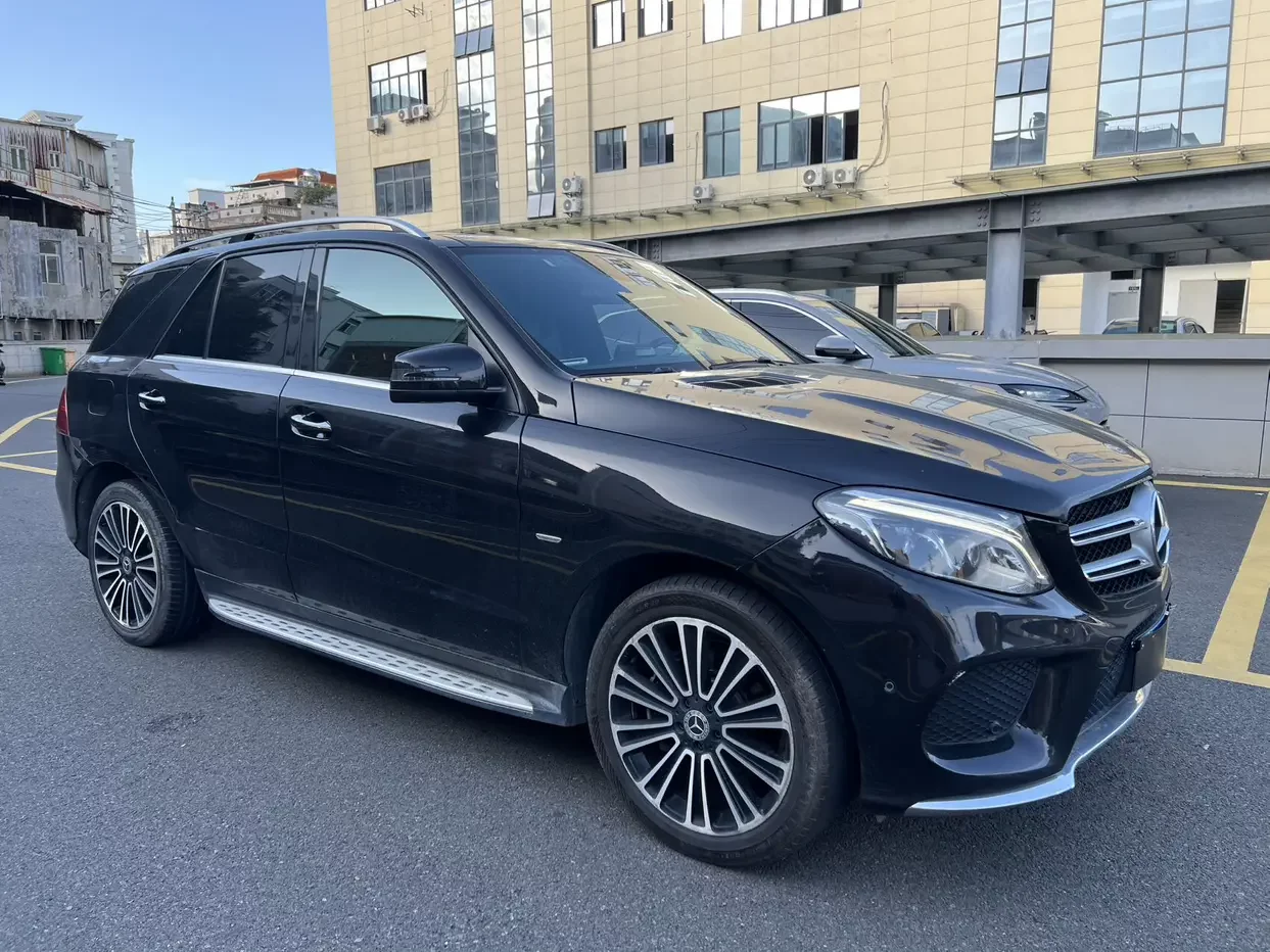 Mercedes-Benz GLE (Imported)