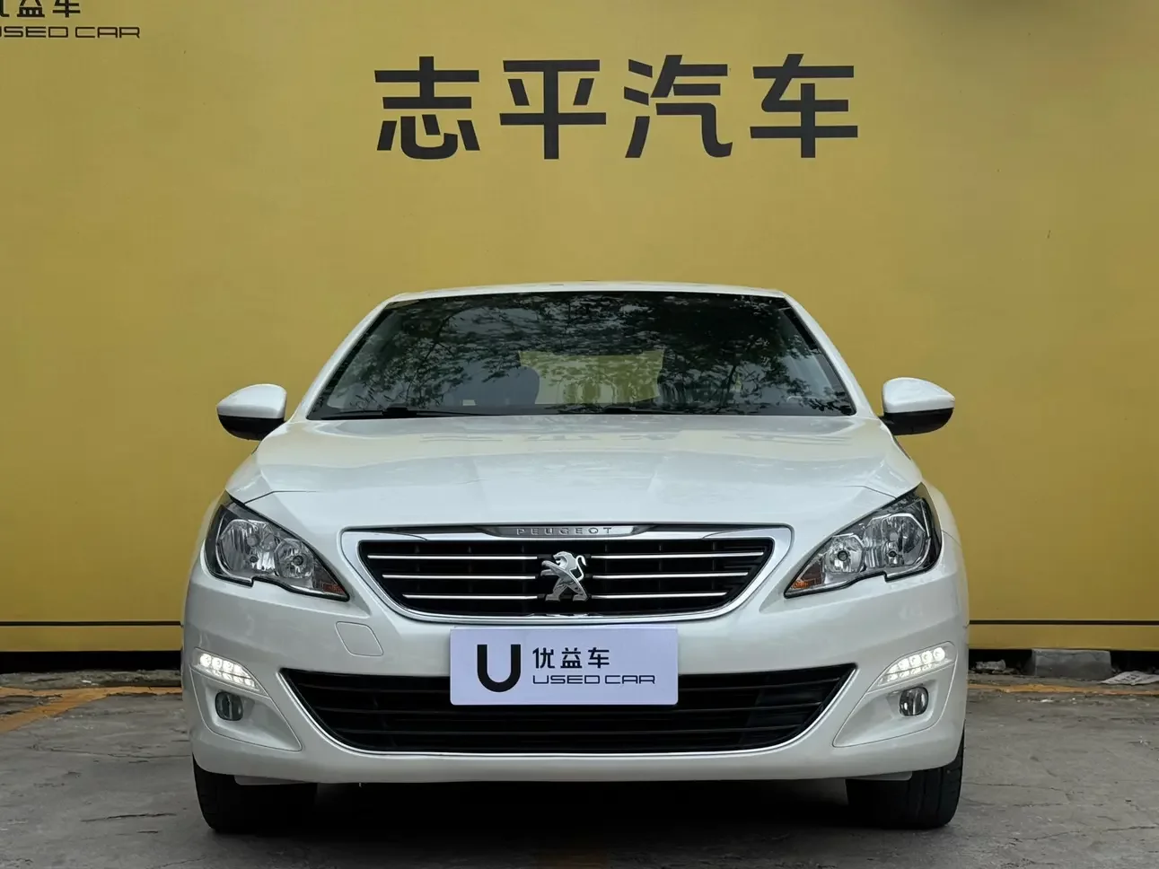 Peugeot 408