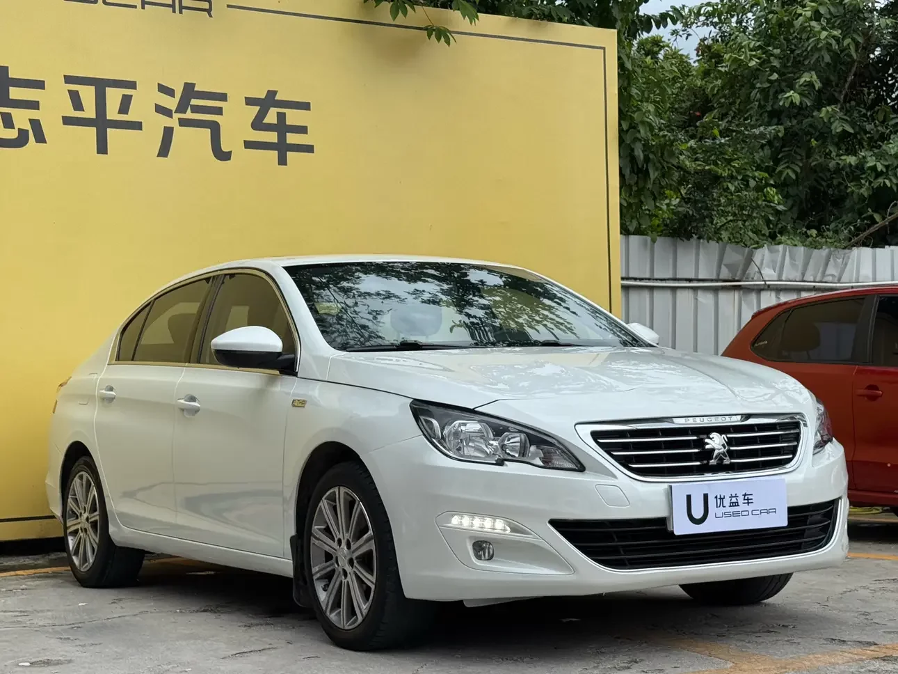 Peugeot 408