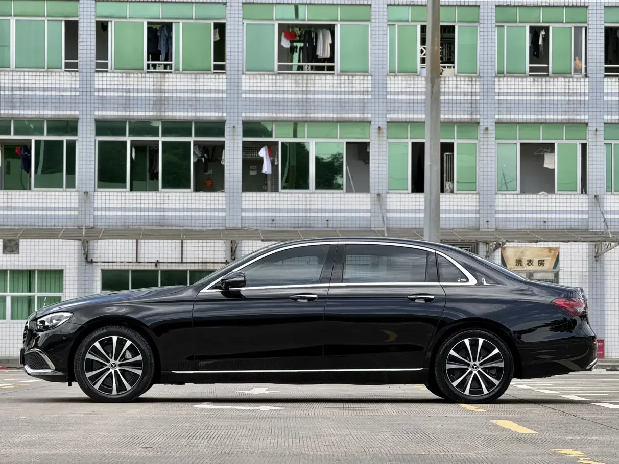 Mercedes-Benz E-Class PHEV