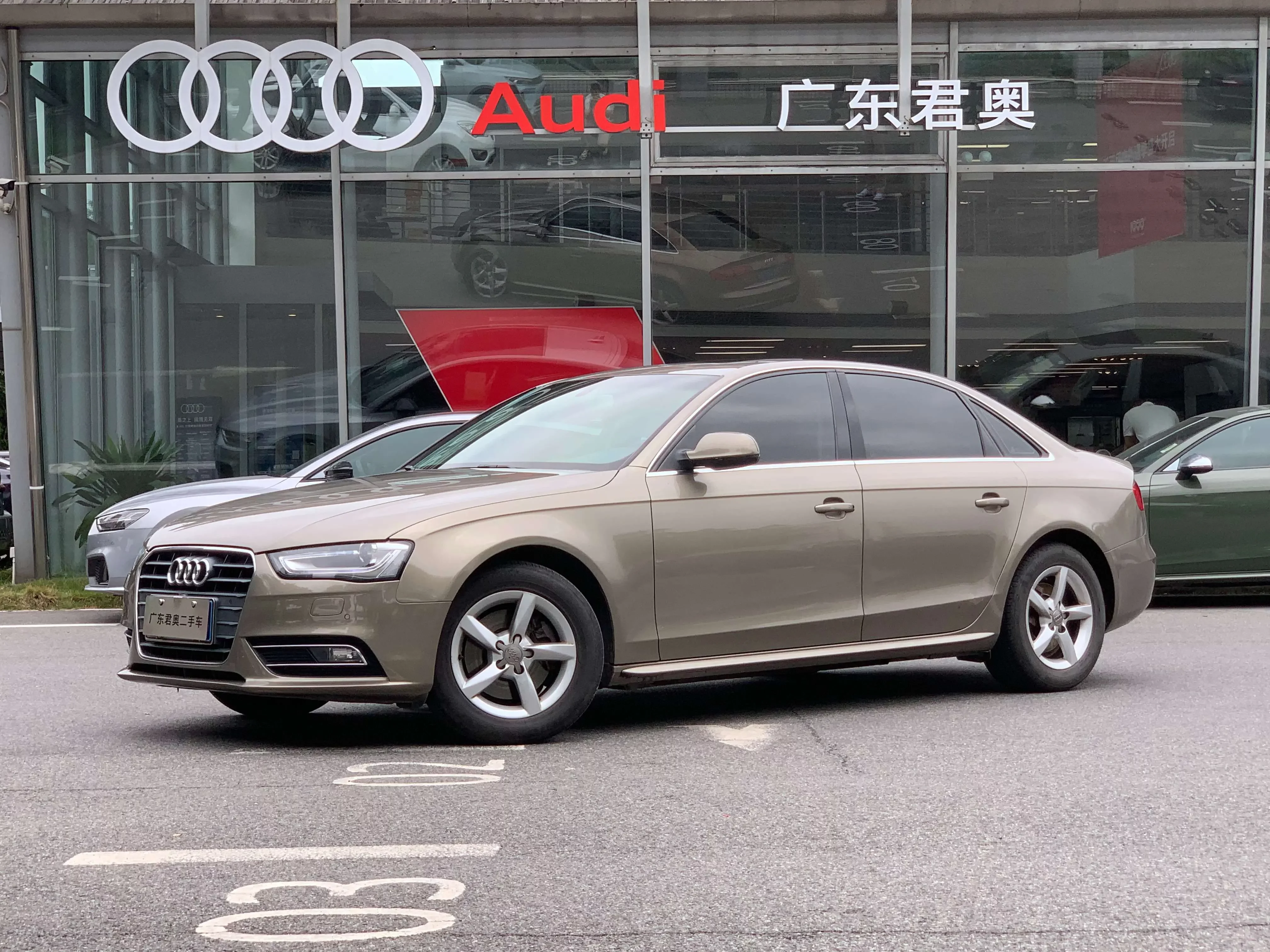 Audi A4L