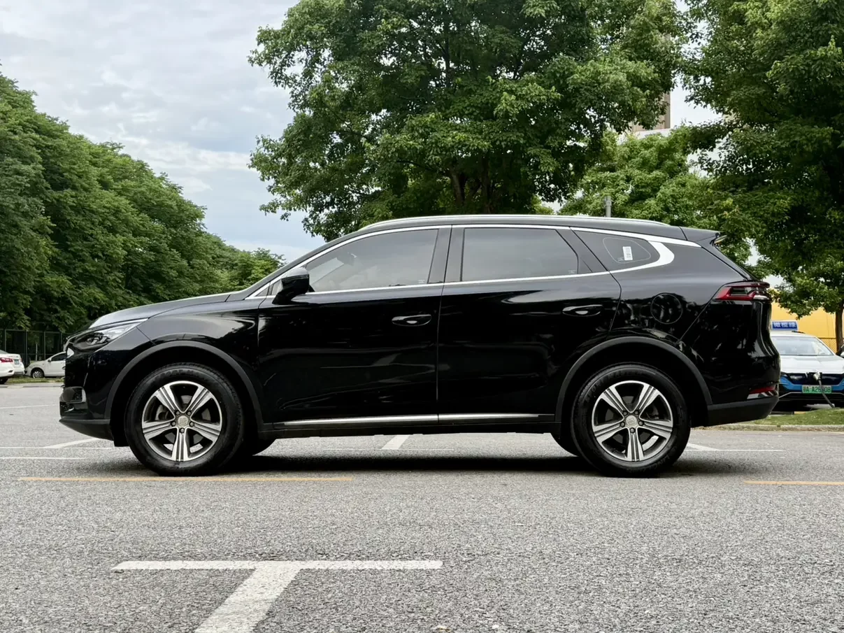 BYD Tang