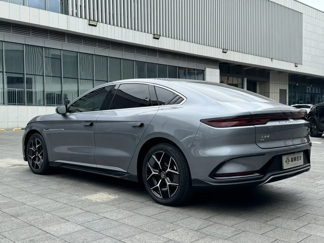 BYD Han EV