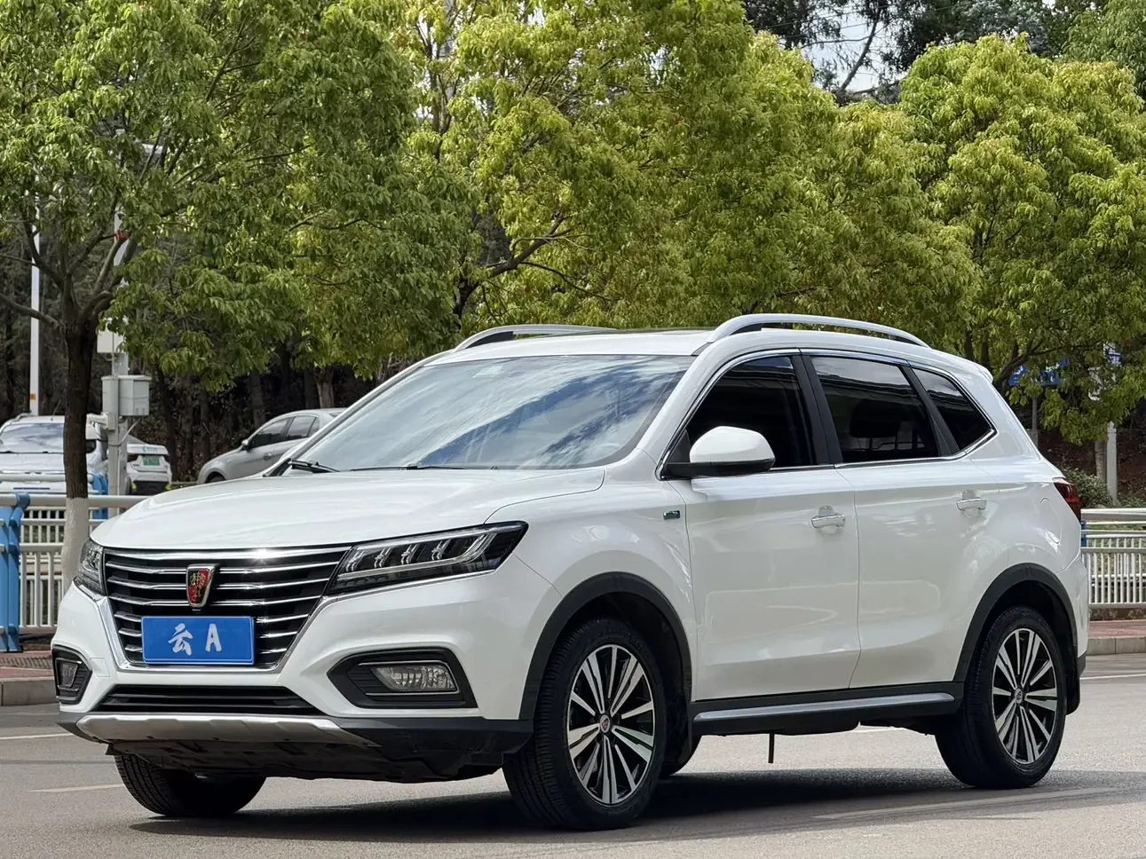 Roewe RX5
