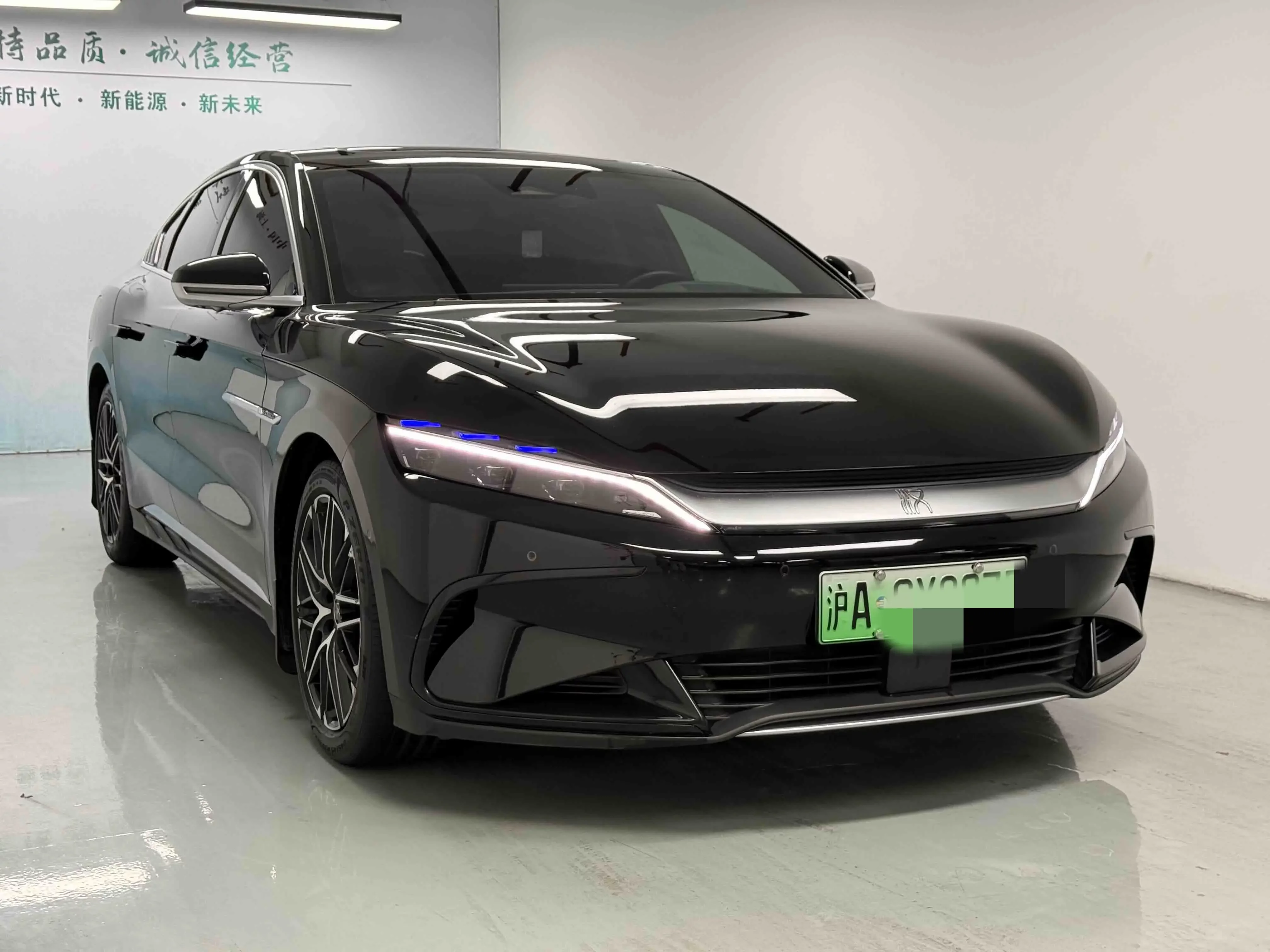 BYD Han EV