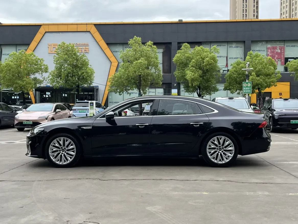 Audi A7L