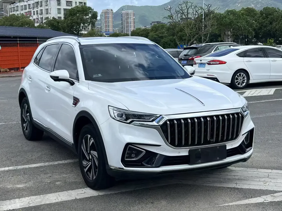 Hongqi HS5
