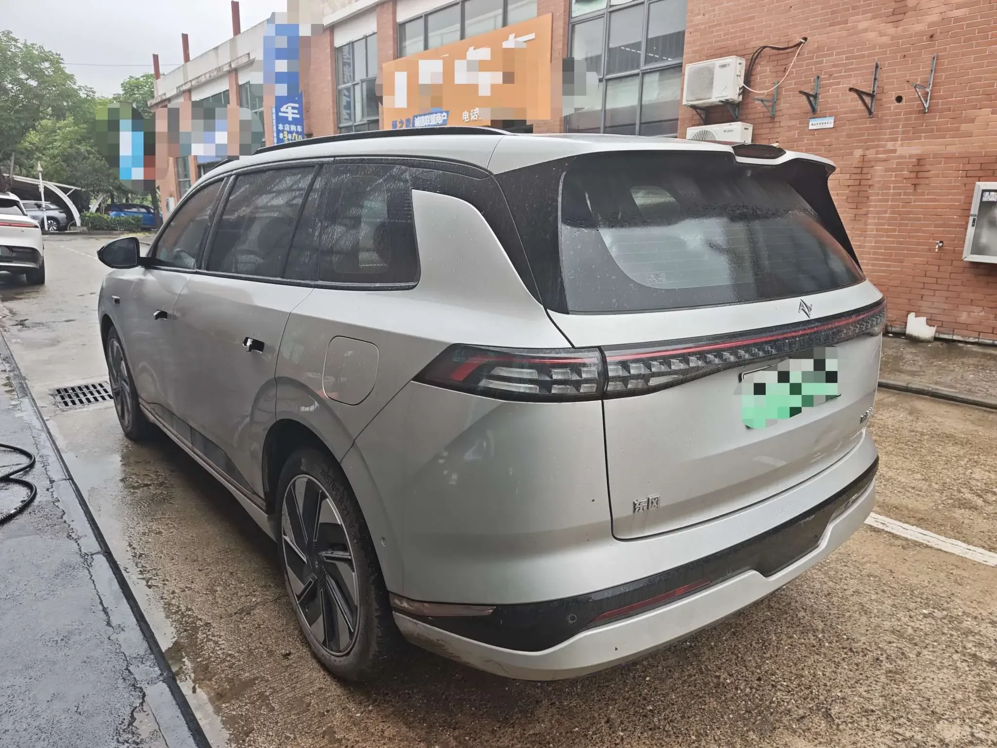 Dongfeng Yipai 008