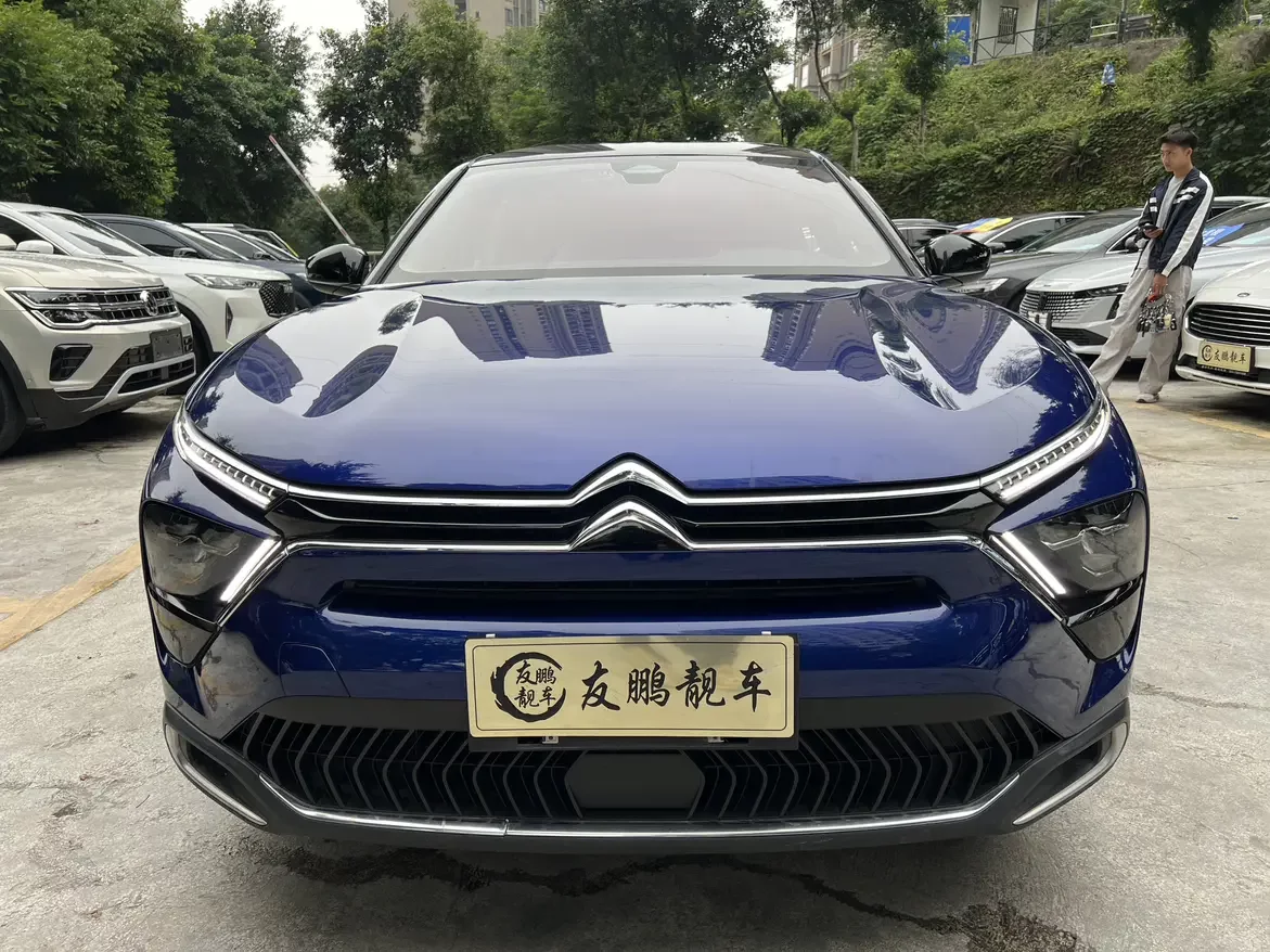 Citroën Versailles C5 X